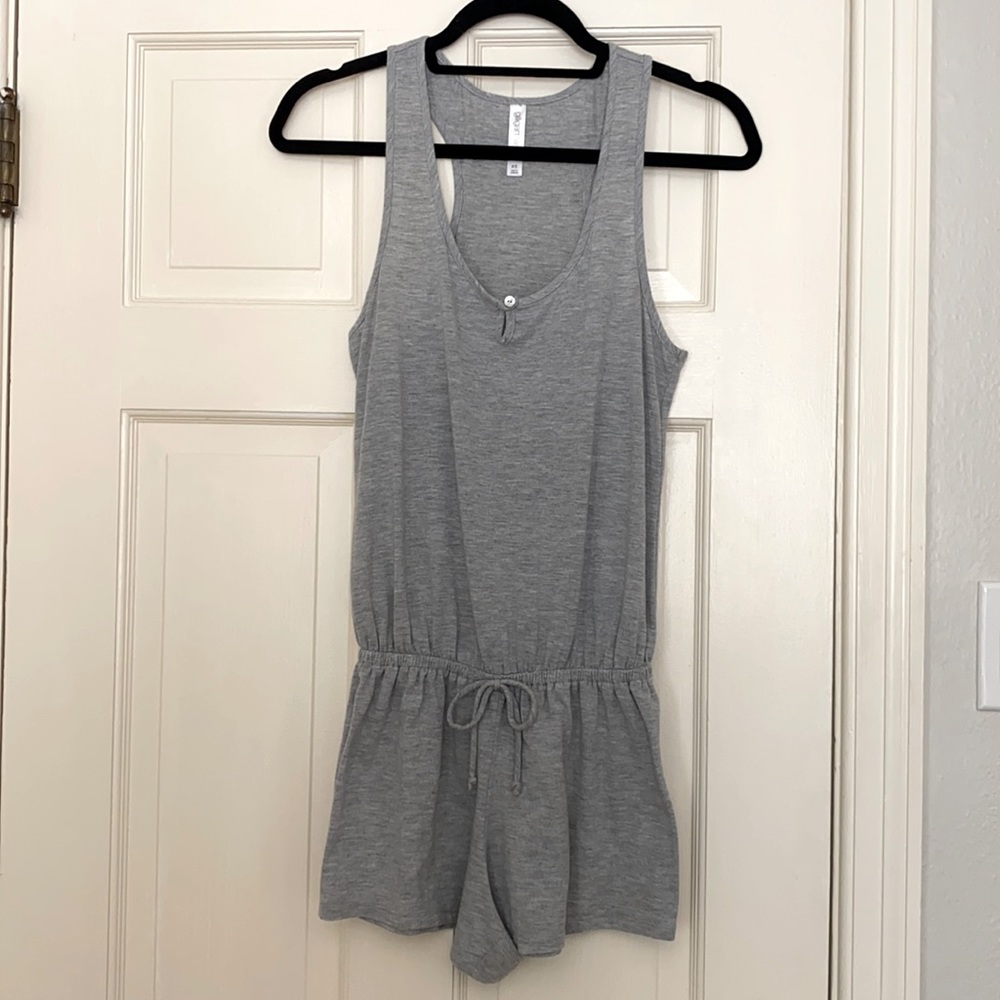 Gilligan & O’Malley grey gray romper XS